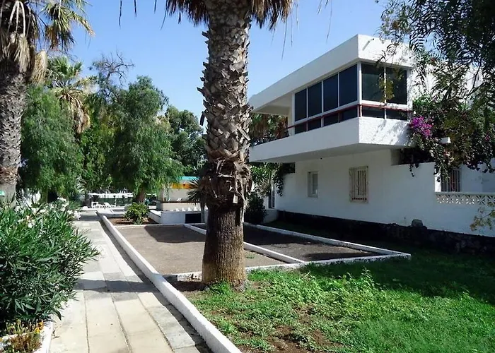 Cozy Studio In Costa Del Silencio In The South Coast Of Tenerife