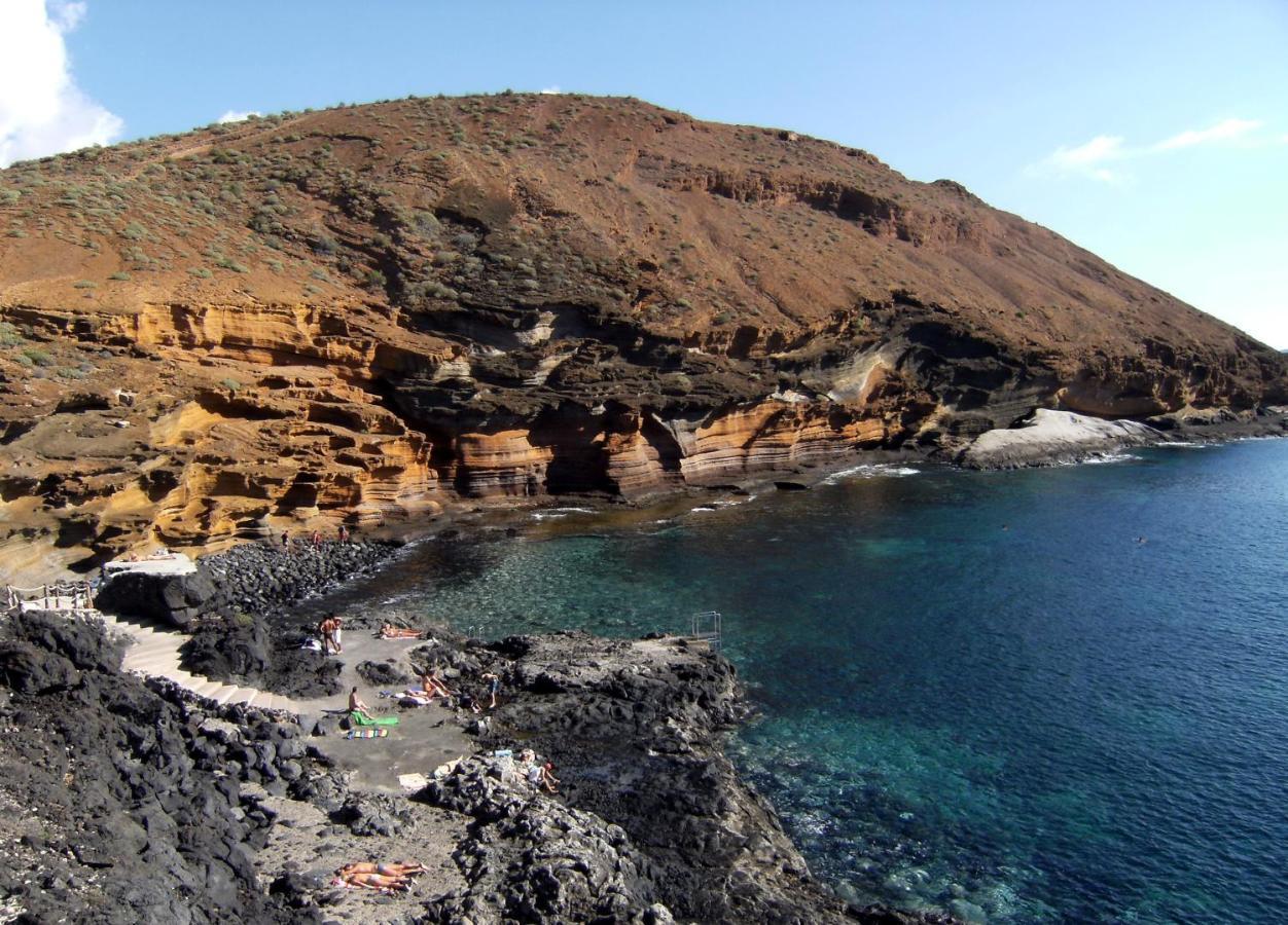 Cozy In In The South Coast Of Tenerife Appartement *
